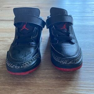 Jordan Kids Black and Red Sneakers with Leopard Print